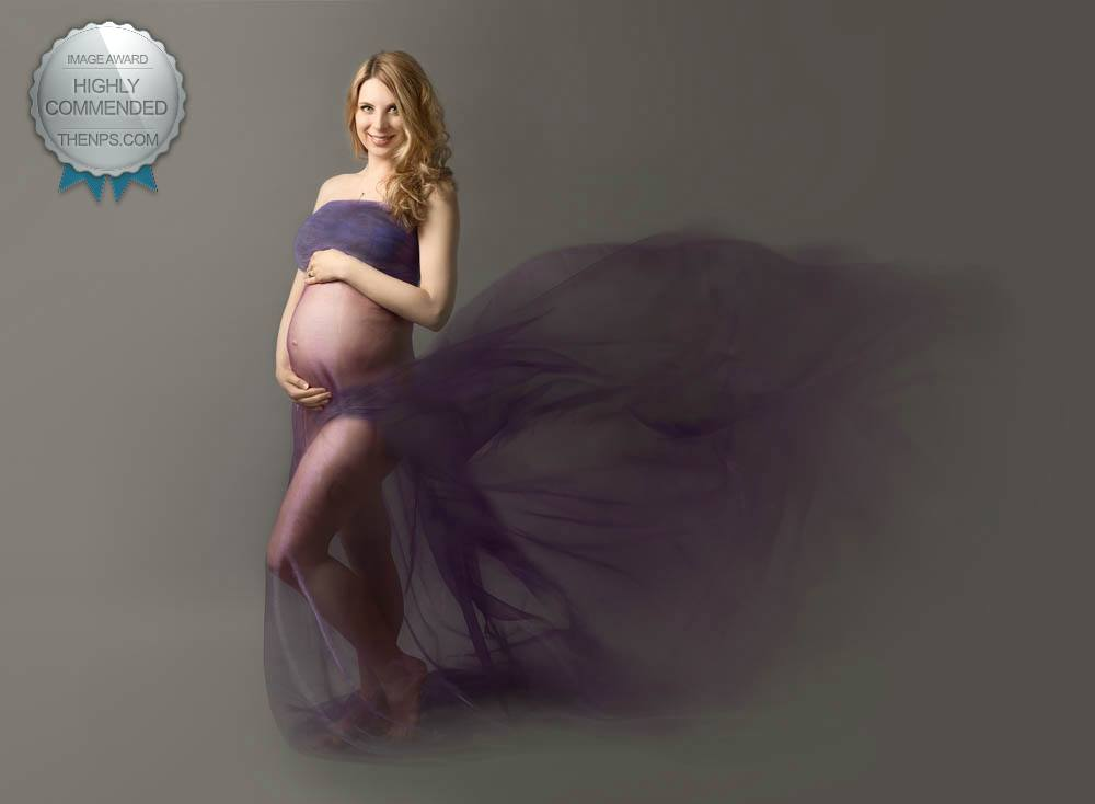 Award winning pregnancy photograph by Fairy Nuff Photography